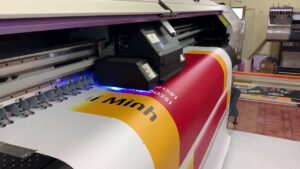 In UV phẳng – cuộn